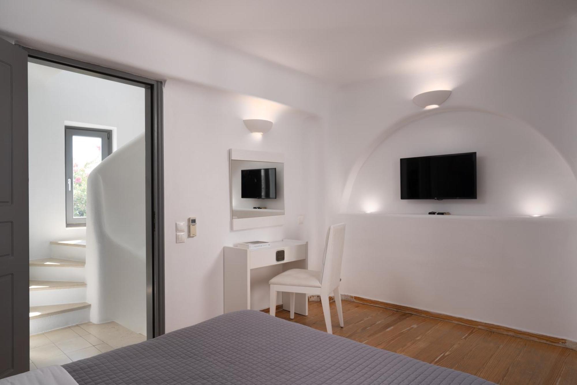 Santorini Princess Presidential Suites อาโกรตีรี ภายนอก รูปภาพ
